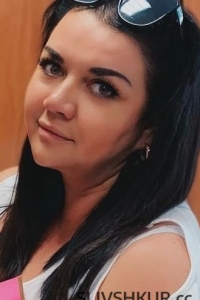 Яна Строгова